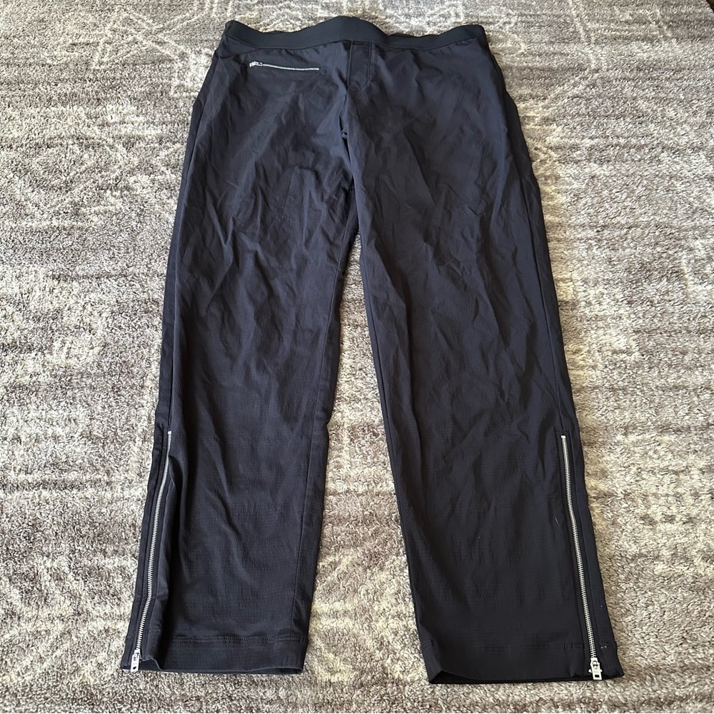 Athleta Mod Trekkie Crop Pants 16T Black - Picture 2 of 9